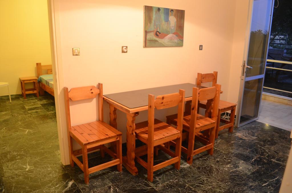 Kineta Apartments 外观 照片