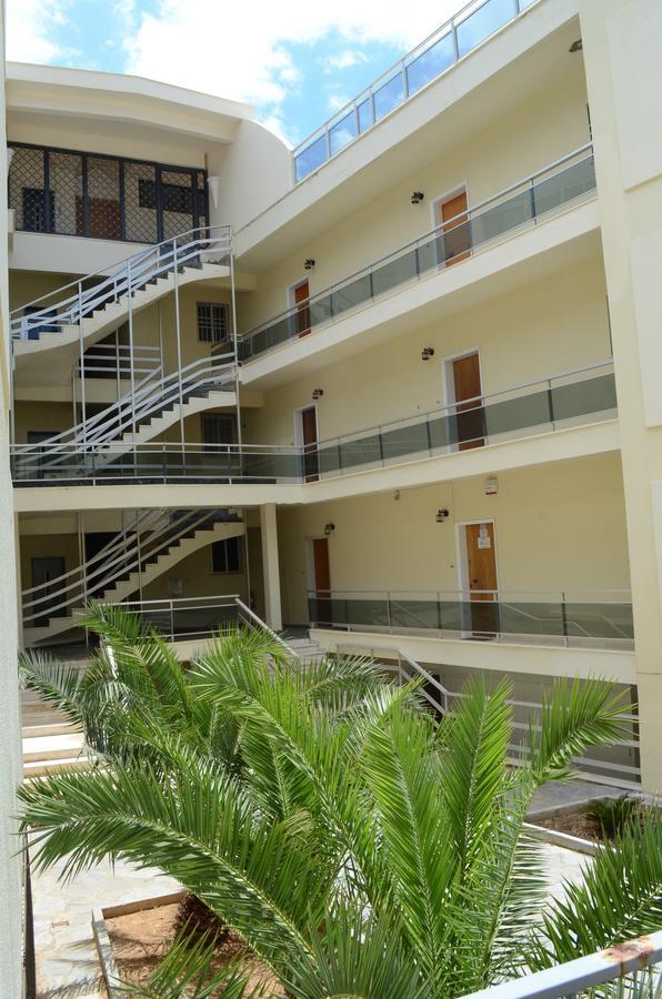Kineta Apartments 外观 照片